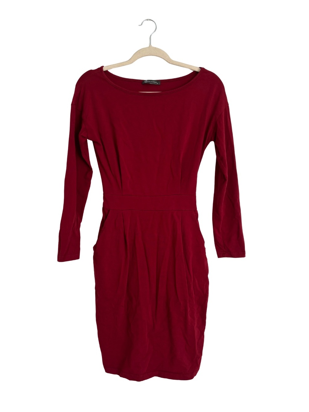 Classic Long-Sleeve Boatneck Dress in Wine